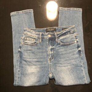 Judy Blue Skinny Fit Capri Size 27